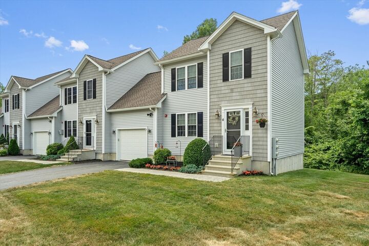 Property Photo:  211 Barre Paxton Rd 4  MA 01543 