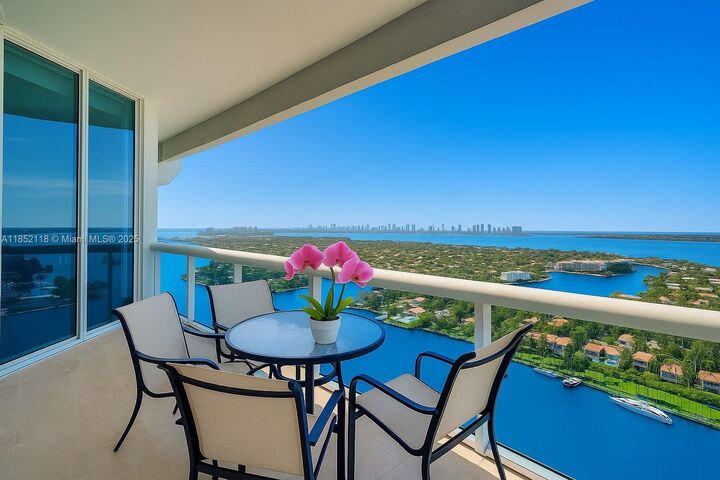 4779 Collins Ave 4006  Miami Beach FL 33140 photo
