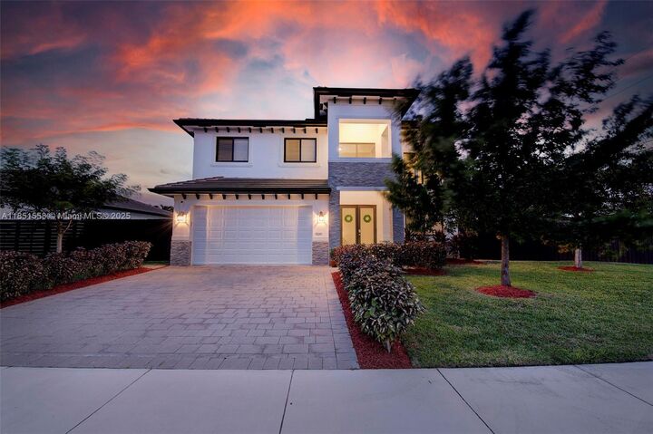 9220 SW 170th St  Palmetto Bay FL 33157 photo
