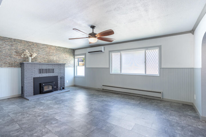 Property Photo: 1901 Montana Avenue CA 96019