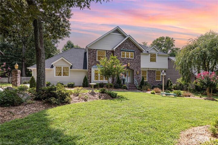 4407 Oak Hollow Drive  High Point NC 27265 photo