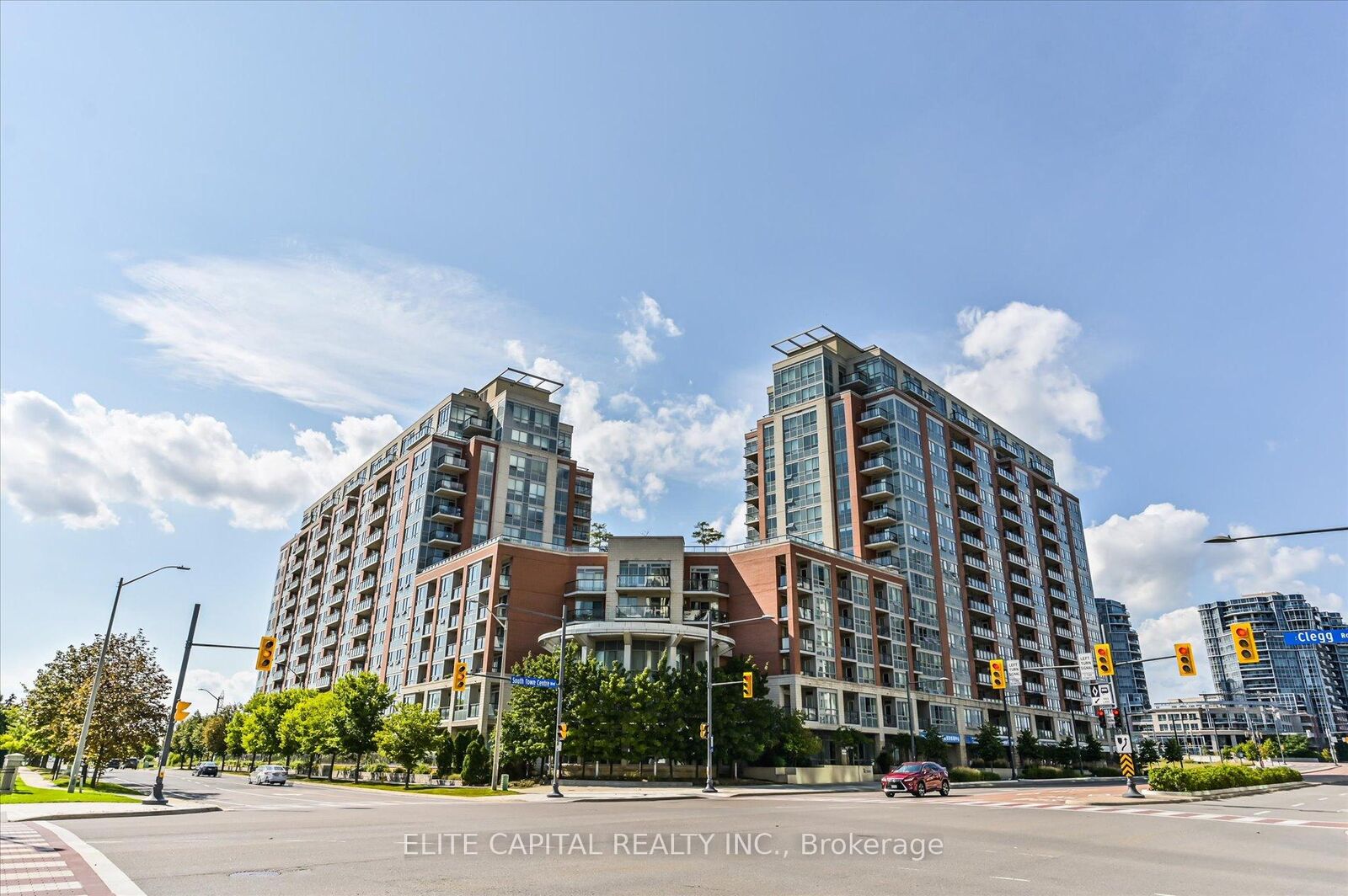 Property Photo: 60 South Town Centre Boulevard 725 ON L6G 0C5