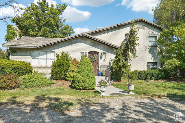 Property Photo:  196 N 400 W  UT 84057 