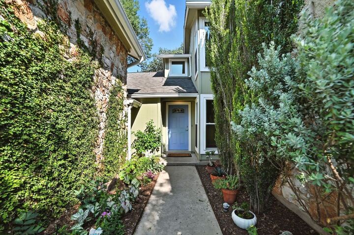 Property Photo: 8600 Loralinda Drive TX 78753