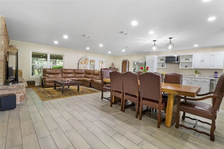 Property Photo:  1313 Oakridge Drive  TX 78606 