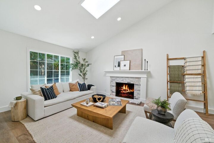 Property Photo: 1706 Las Gallinas Avenue CA 94903