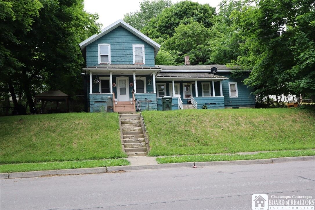 Property Photo:  220 Allen Street  NY 14701 