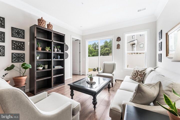 Property Photo: 43919 Maritime Song Terrace VA 20176