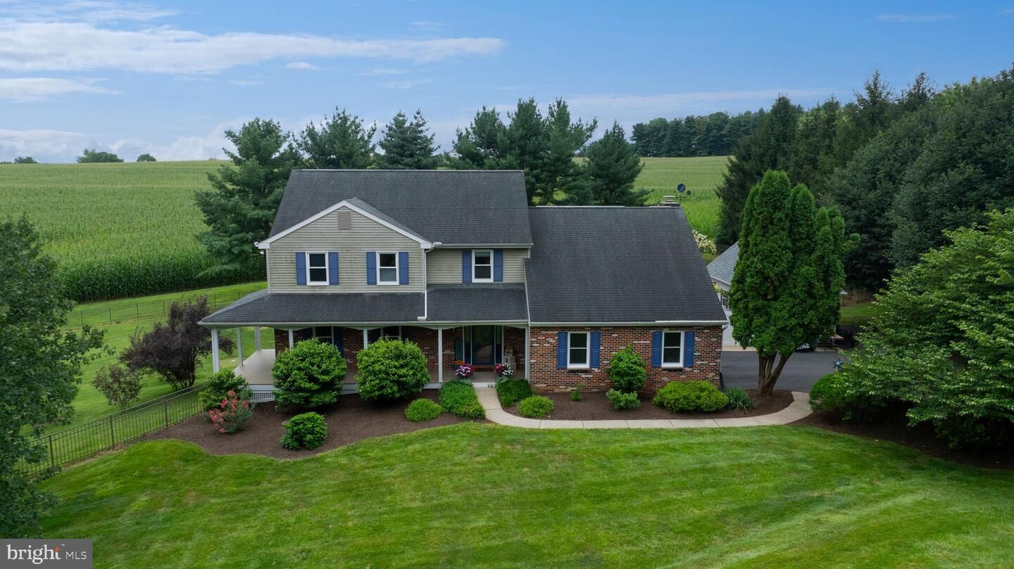 Property Photo:  126 Stable Drive  PA 17603 