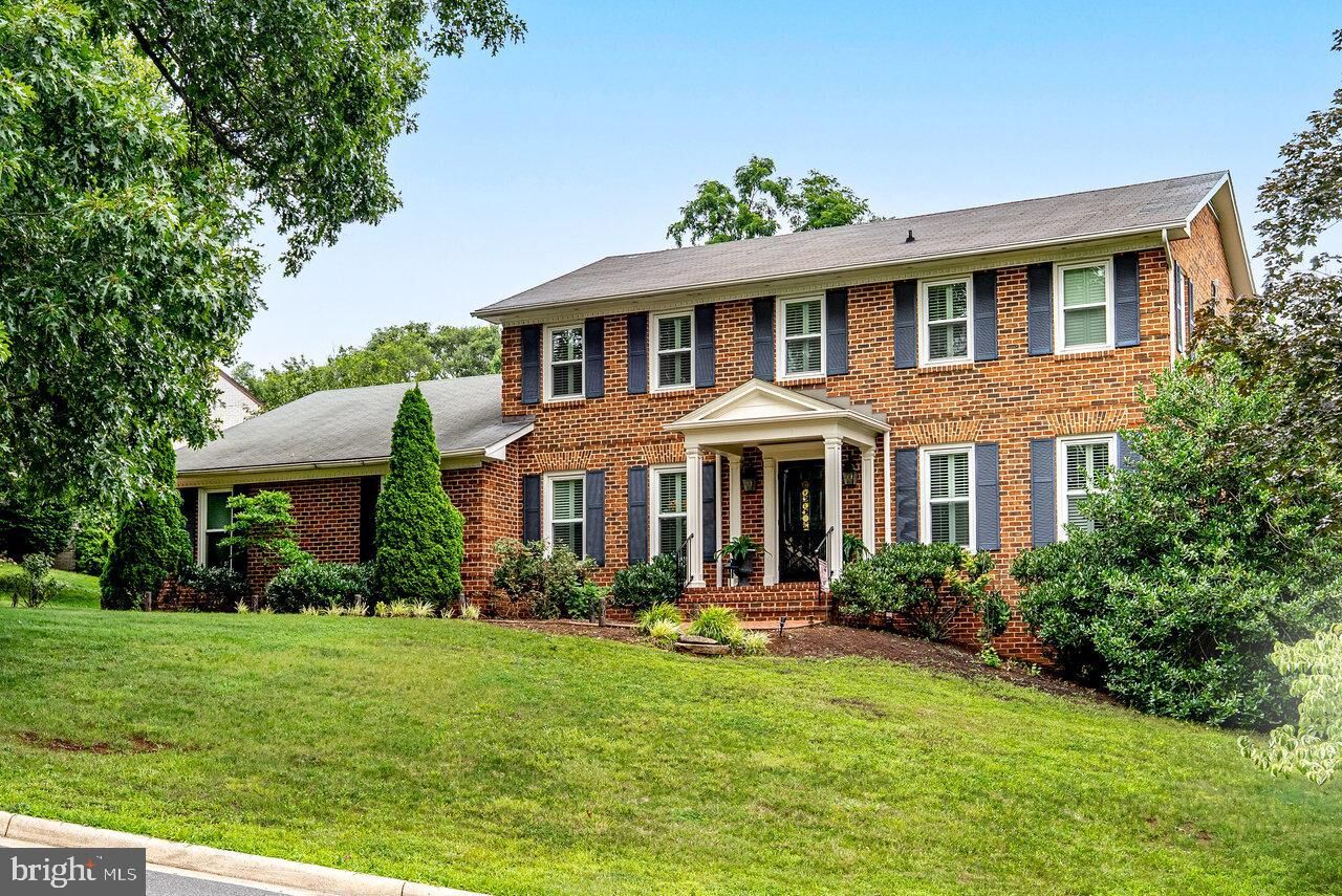 Property Photo: 532 Mountain View Drive VA 22801