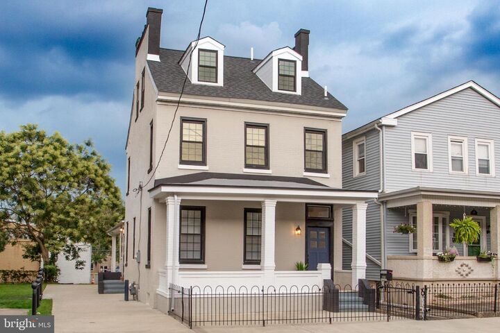 327 Wood Street  Bristol PA 19007 photo
