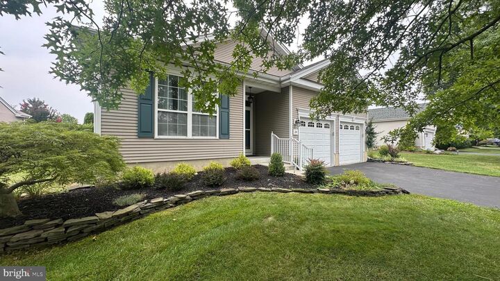 Property Photo:  24 Ellington Drive  NJ 08022 