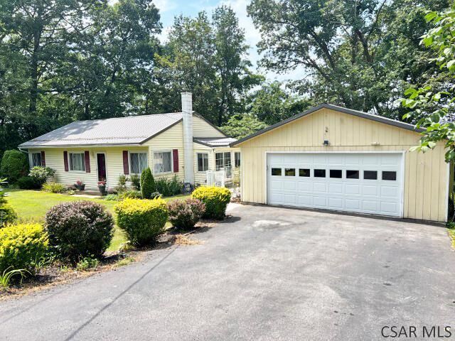 Property Photo:  219 Suie St.  PA 15904 