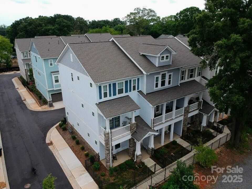 Property Photo:  2343 Crockett Park Place  NC 28203 