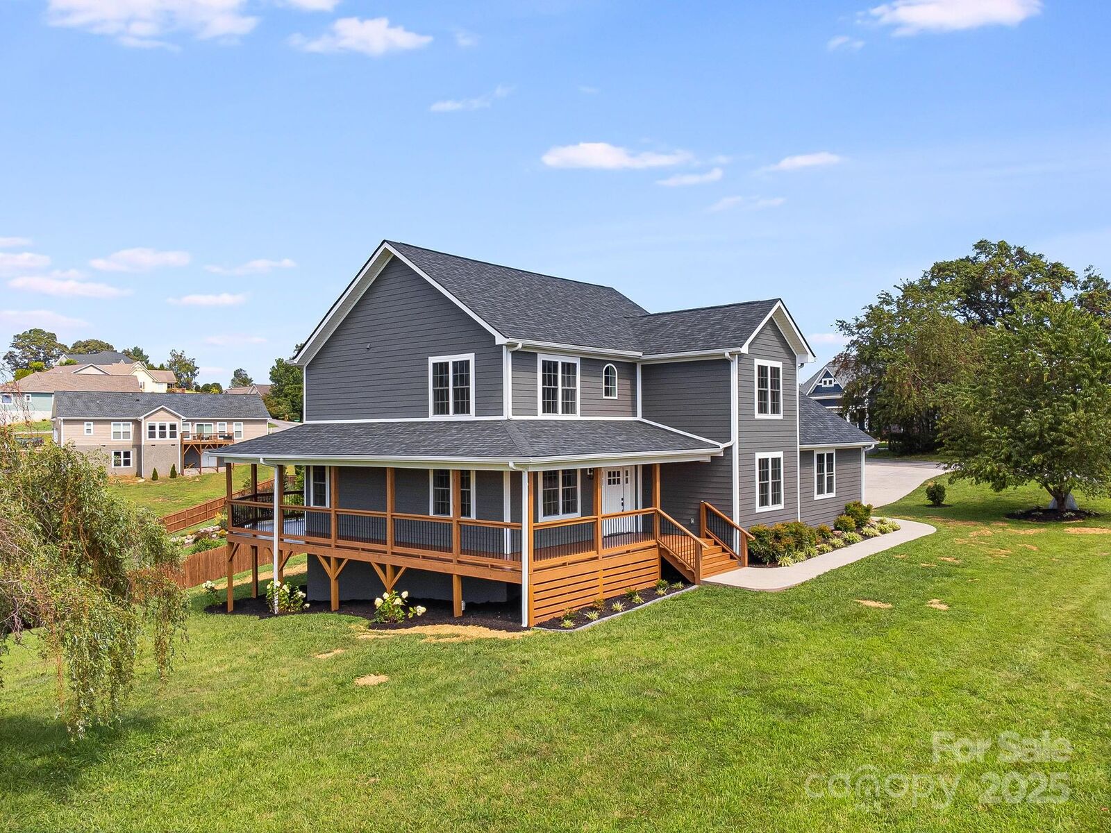Property Photo: 45 Horizon Way NC 28701