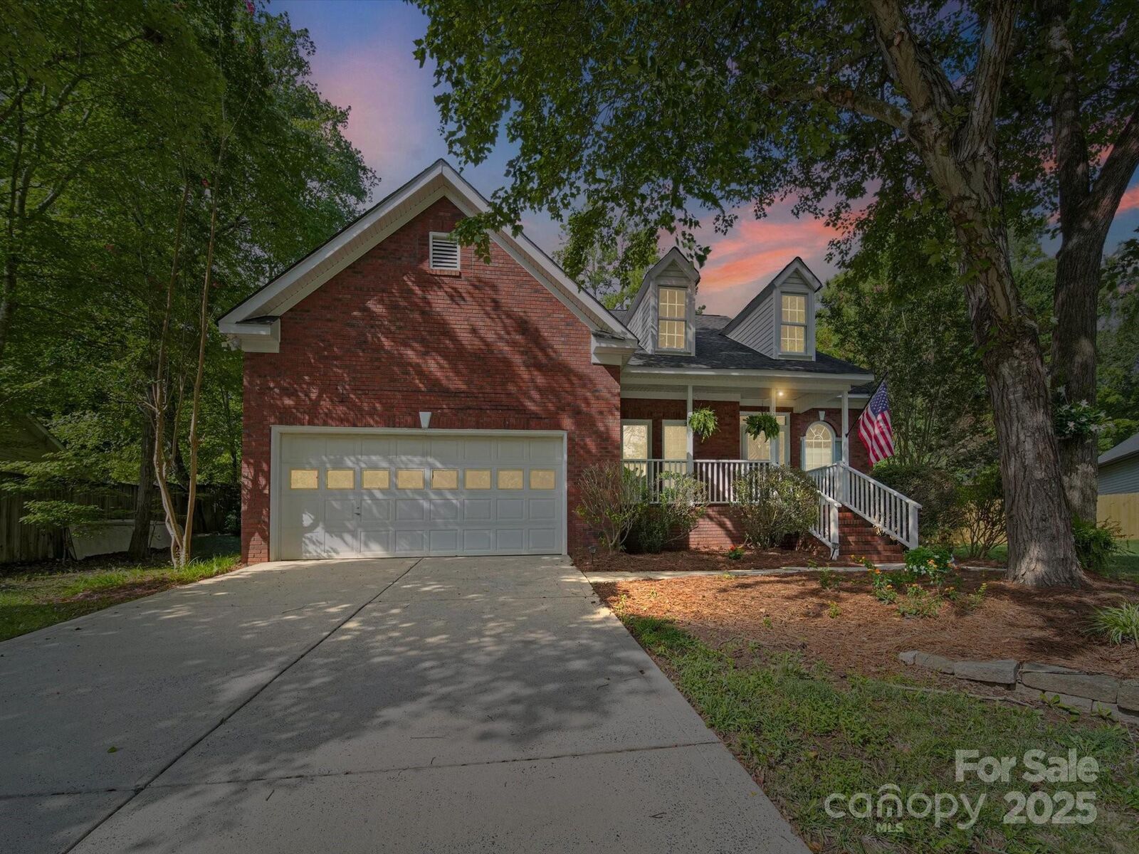 Property Photo: 8103 Rachel Court NC 28173