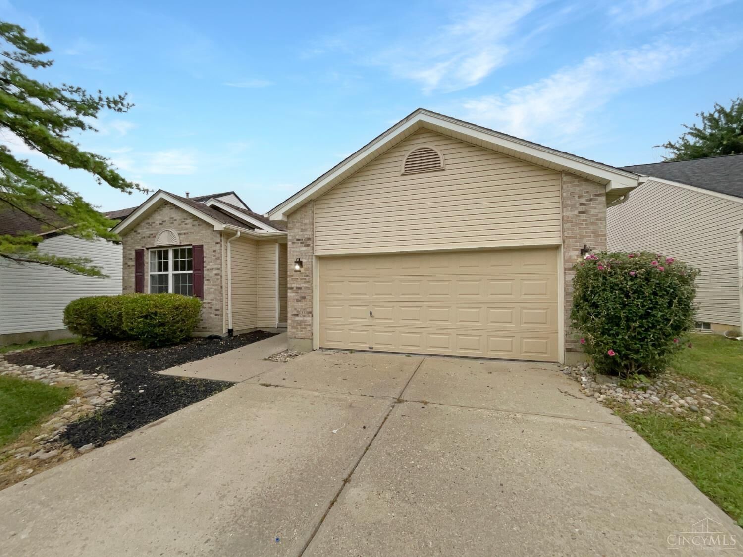 Property Photo: 8339 Maineville Road OH 45039