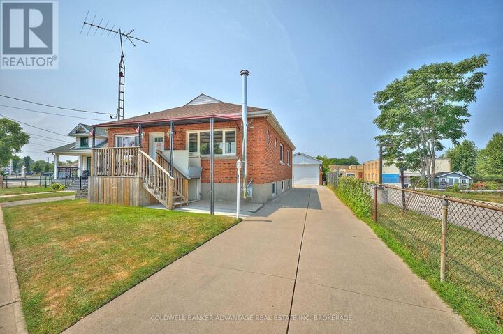 323 Niagara Street  St. Catharines (Carlton/Bunting) ON L2M 4V9 photo