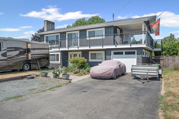 45267 Stirling Avenue  Chilliwack BC V2R 2M7 photo