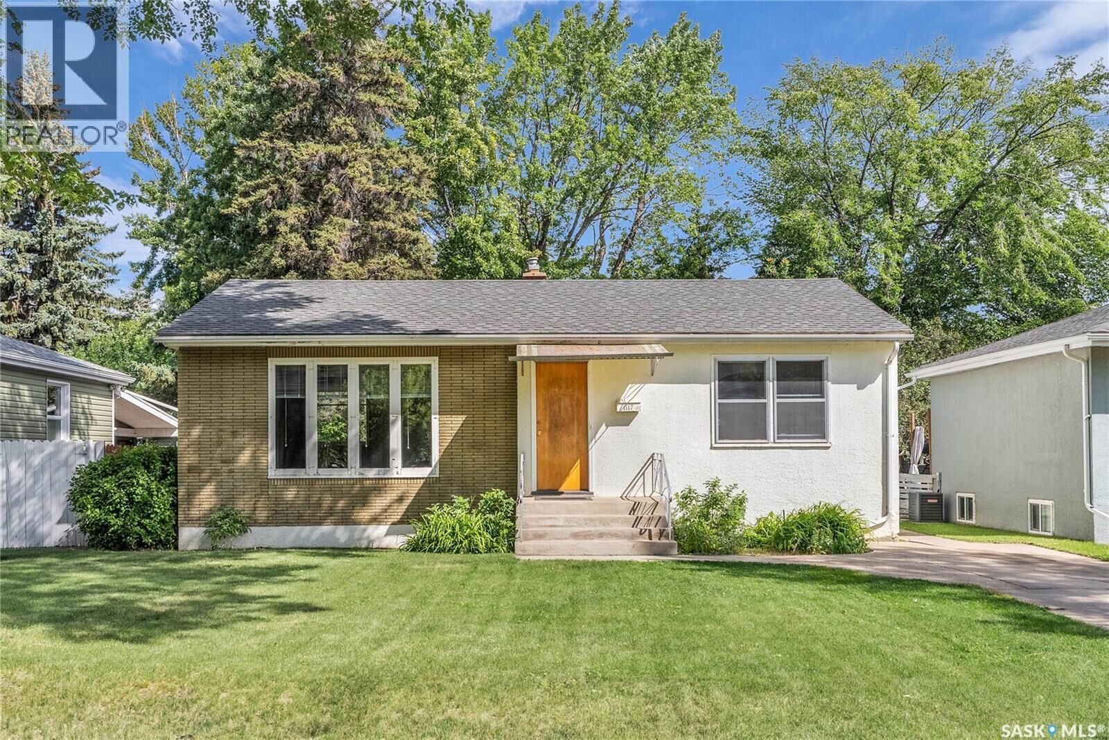Property Photo: 1117 3rd Street E SK S7H 1N1
