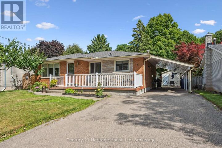 Property Photo: 17 Dalebrook Place ON N1E 1A7
