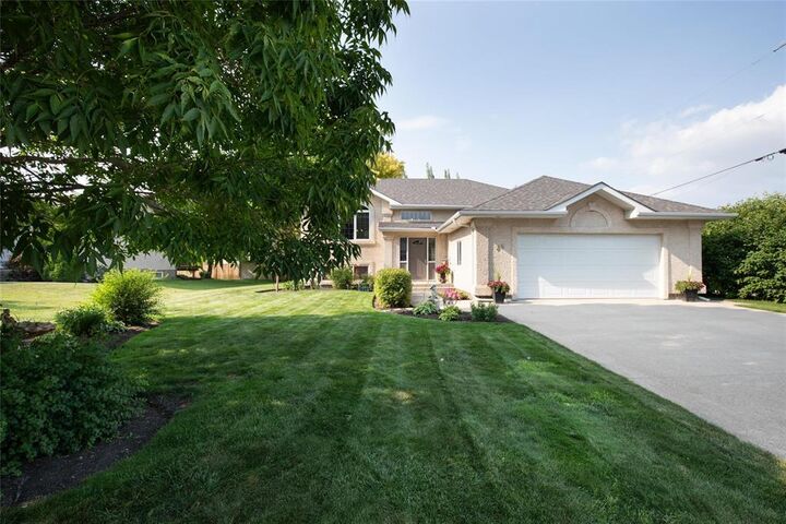 Property Photo:  45 4th Avenue  MB R0A 0C0 