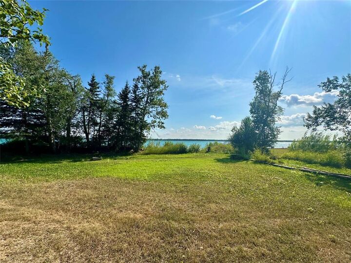 Photo de la propriété: 114 Sunset Beach Road MB R9A 1K2