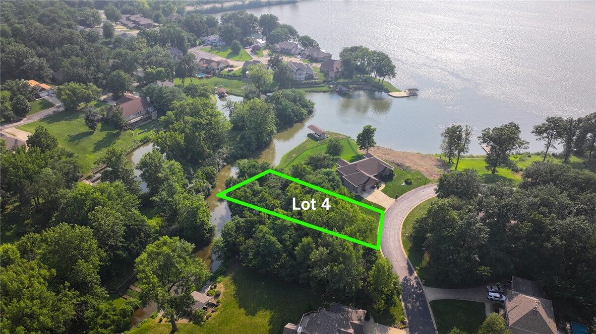 Property Photo:  Lot 4 Harbour Court  IL 62521 