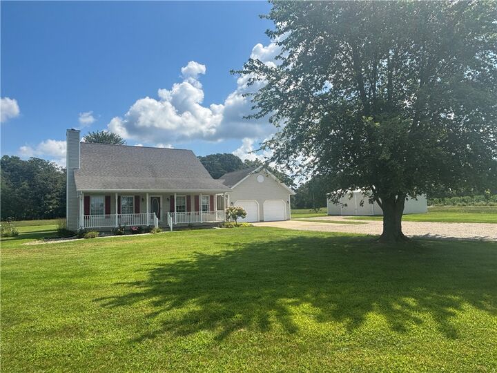 Property Photo: 5884 E 950th Avenue IL 62411