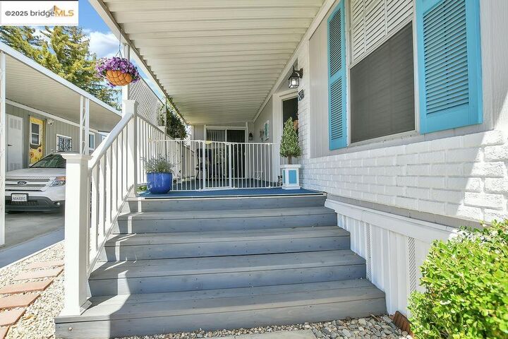 Property Photo:  237 Aloha Way  CA 94565 