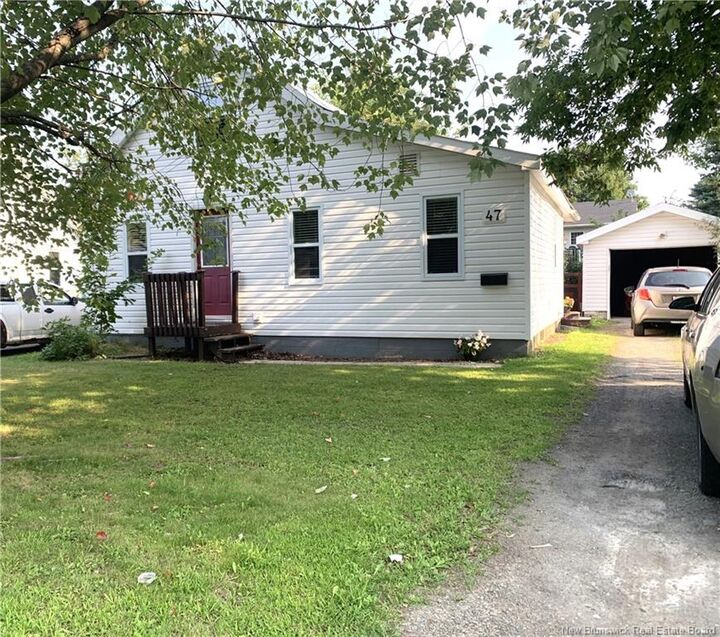 Property Photo:  47 Watters Drive  NB E3A 3S9 