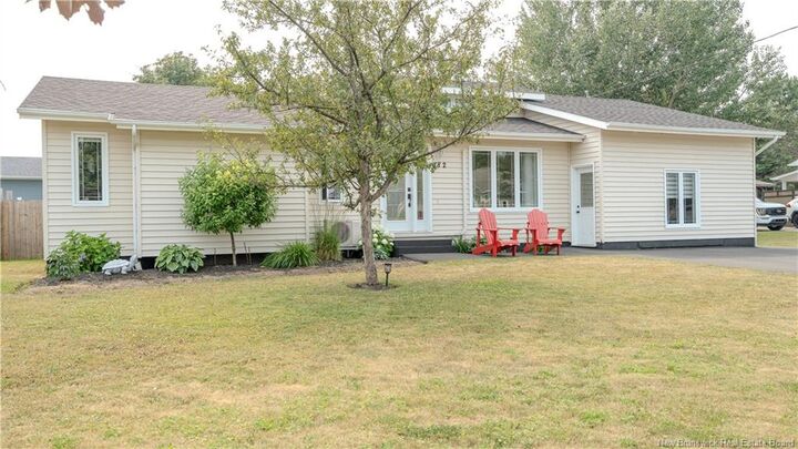 182 Rue Gagnon  Beresford NB E8K 1V3 photo