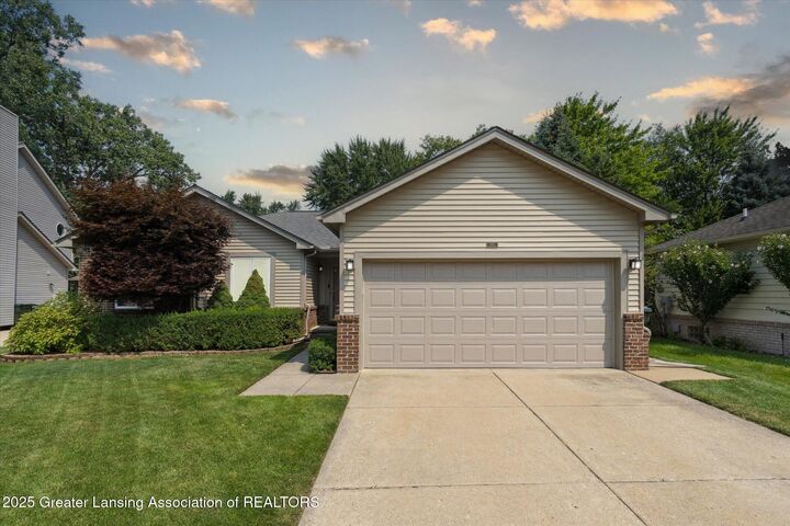Property Photo: 6017 Mulberry Drive MI 48314