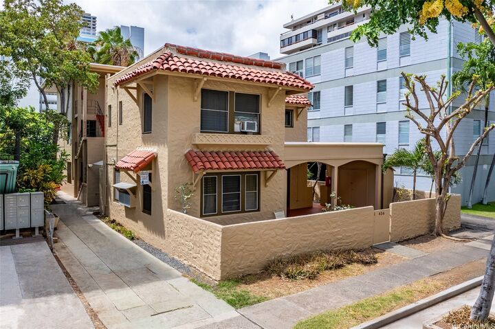 436 Namahana Street  Honolulu HI 96815 photo