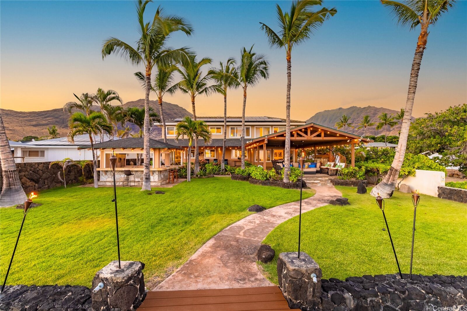 Property Photo: 84-853 Moua Street HI 96792