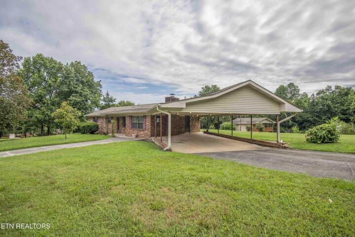 Property Photo: 1732 Maplecrest Drive TN 37777