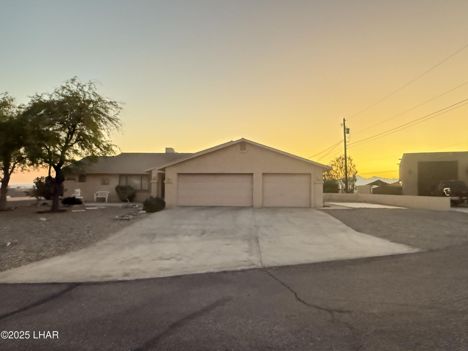 Property Photo: 1399 Arroyo Ln AZ 86404