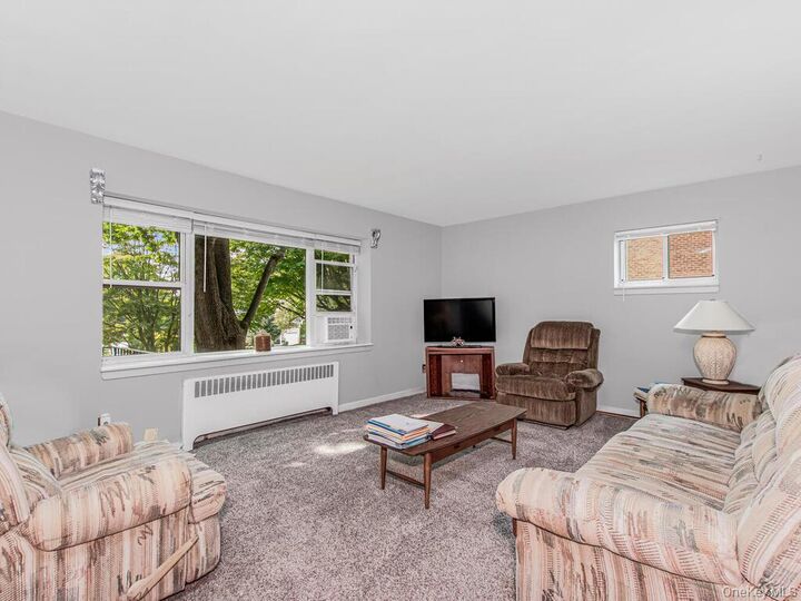 Property Photo: 121 N Broadway 31J NY 10603