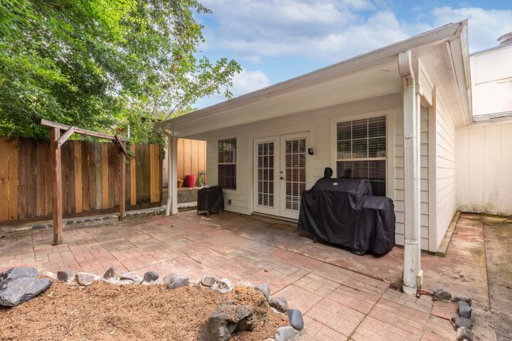 Property Photo:  1019 East Austin Street  TX 75965 