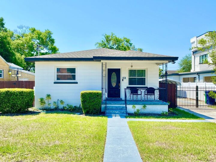 Property Photo: 418 W Park Avenue FL 33602