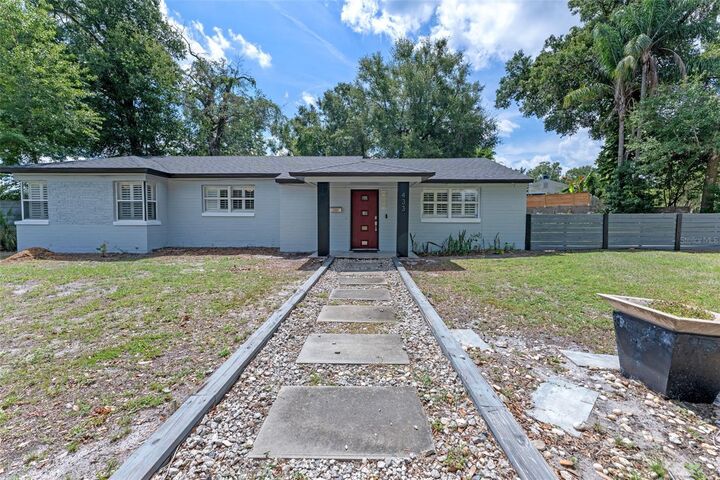 Property Photo: 433 N Hampton Avenue FL 32803