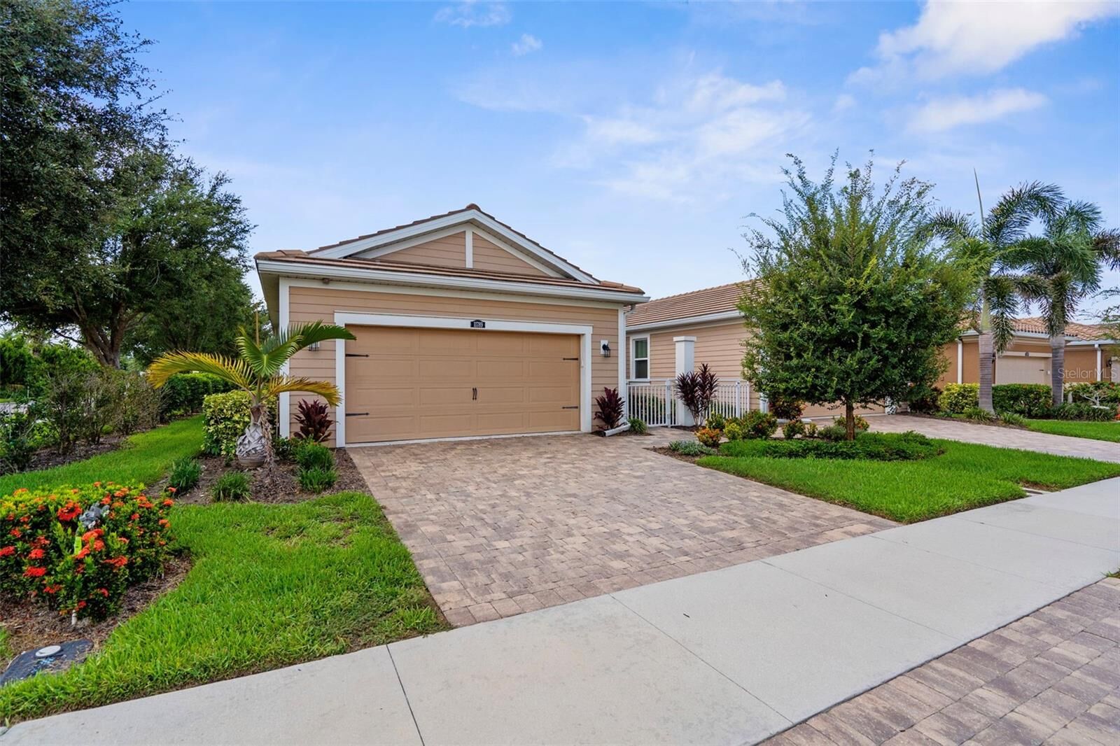 Property Photo:  11789 Tapestry Lane  FL 34293 