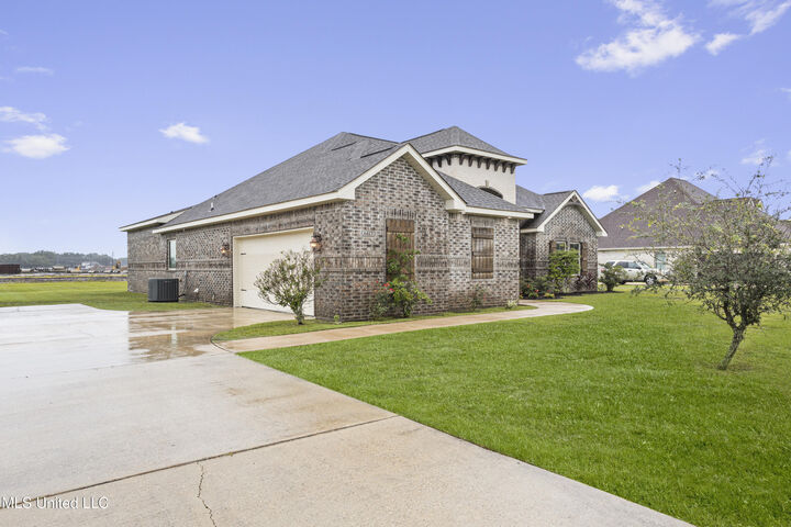 Property Photo: 6417 Palmetto Pointe Drive MS 39564