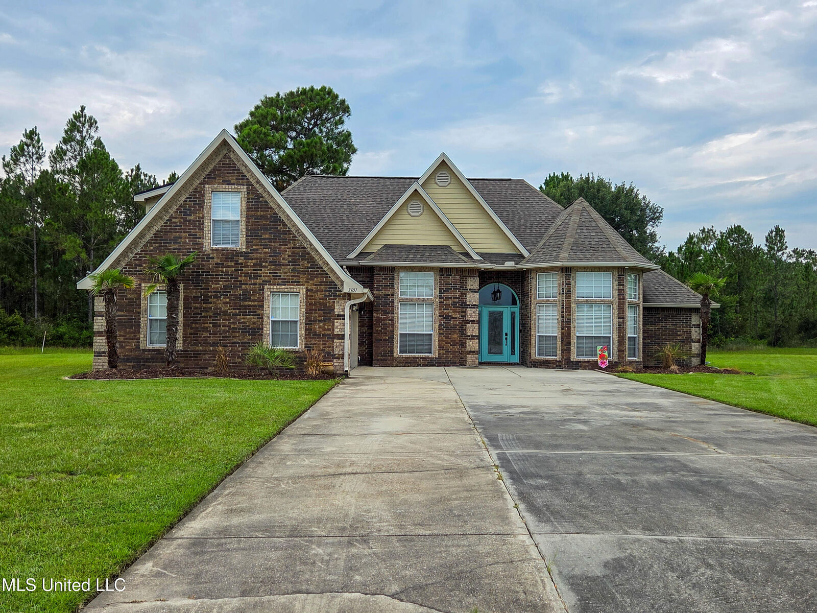 Property Photo: 3107 Village Circle MS 39564