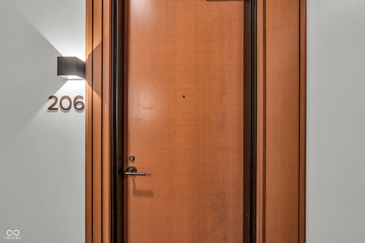 Property Photo: 855 N East Street 206 IN 46202