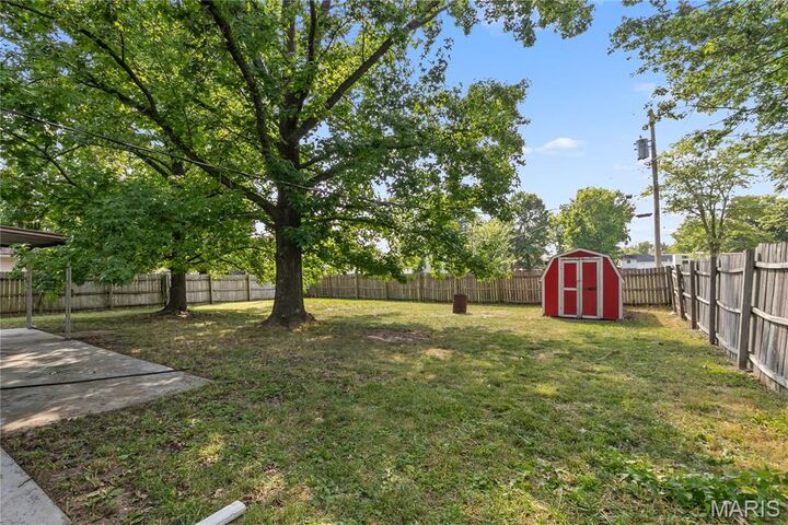 Property Photo:  613 2nd Street  MO 63383 
