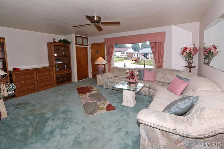 Property Photo: 4840 Blackhawk Drive MO 63123