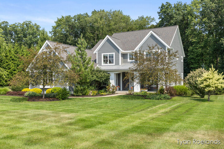 Property Photo:  3757 Lake Birch Street NE  MI 49525 