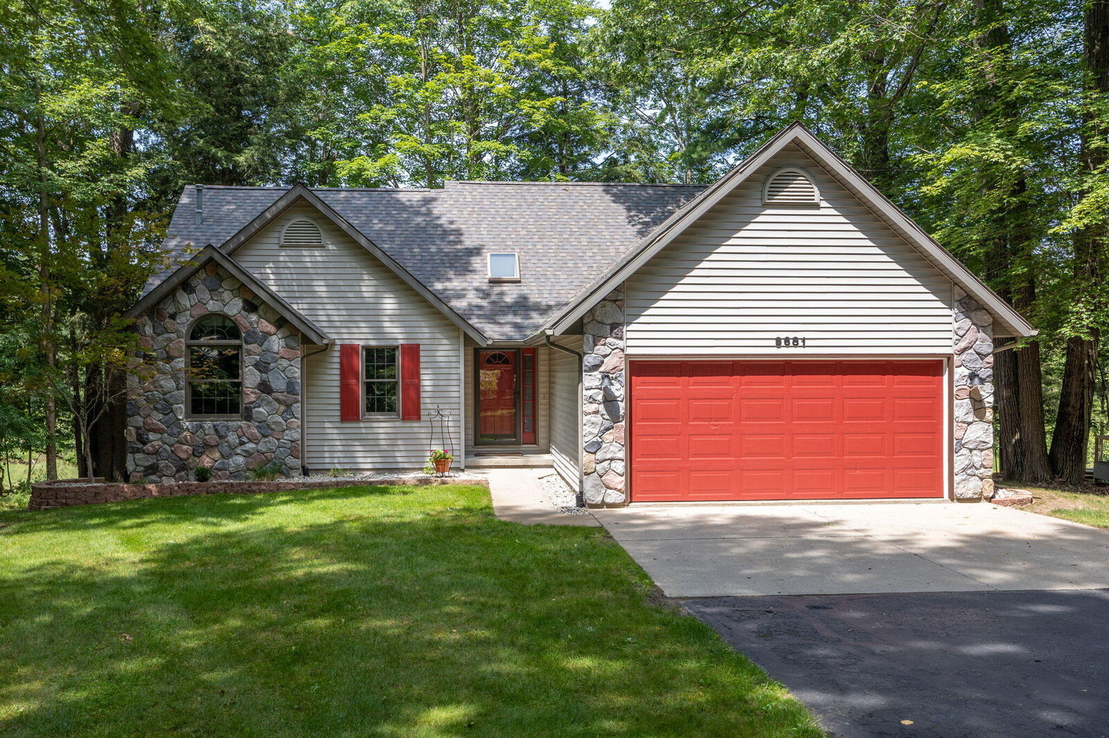 Property Photo:  9681 Club House Drive W  MI 49346 