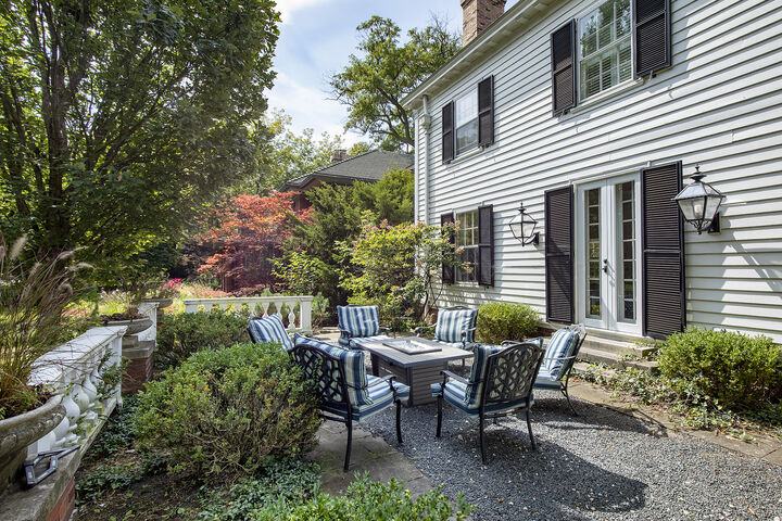 Property Photo:  2252 Orrington Avenue  IL 60201 